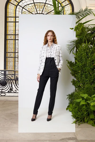 Look 35